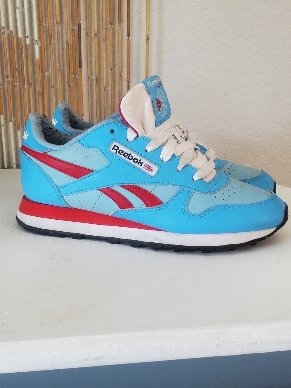 Reebok Classic Leather 'Radiant Aqua Red' Sneakers Tennis Shoe (Style# IG2988).